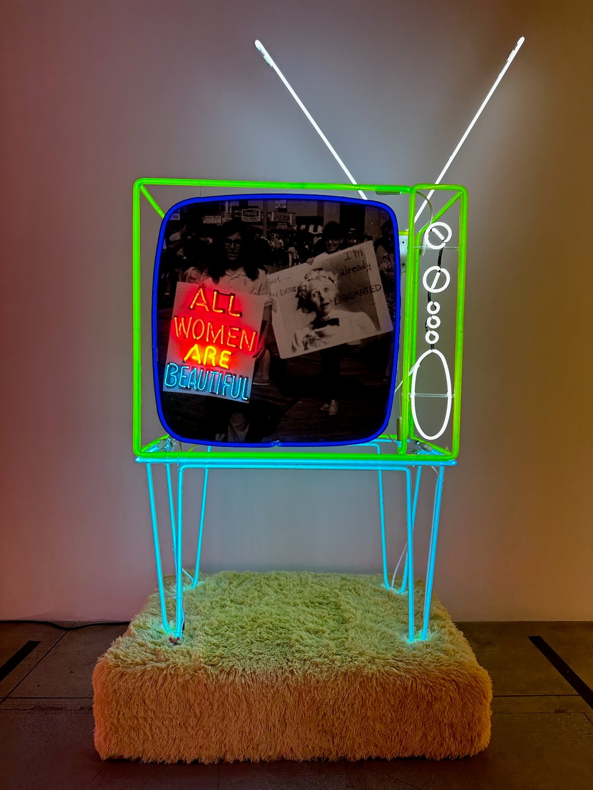 Image 19 from Los Angeles, Spring 2023 album